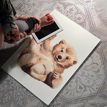 Lataa kuva Galleria-katseluun, Eläinmaalaus Vauvan Jalanjäljillä